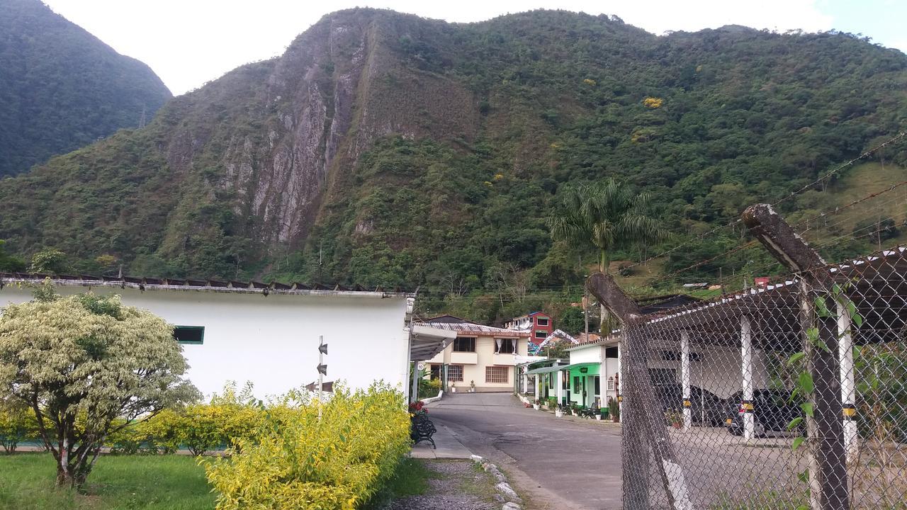 ホテル Servituristicos La Esmeralda Santa María エクステリア 写真