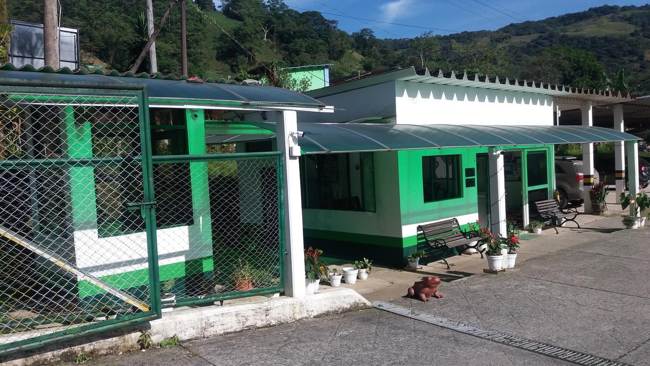ホテル Servituristicos La Esmeralda Santa María エクステリア 写真